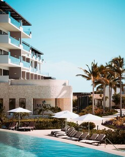 海滨度假酒店泳池景观