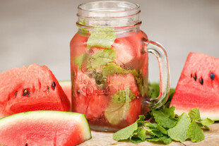 西瓜薄荷冰饮 清新一夏