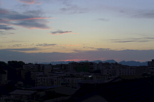 城市黄昏天际线美景