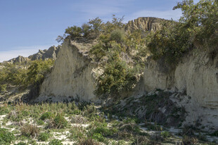 山坡 岩壁 