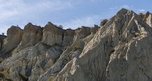 山地 岩石