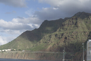 青山