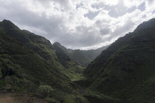 山峦 云雾 