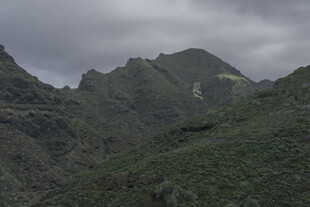 山峦 云雾 