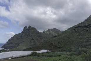 山 湖泊