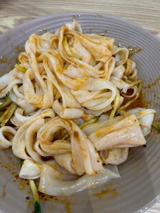 美味凉拌宽面