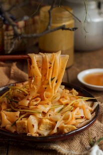 美味诱人的特色凉拌豆皮