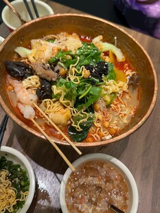 美味丰盛的特色面食套餐