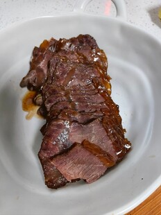 美味熟牛肉切片