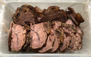 美味切片熟牛肉