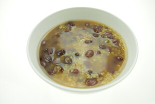 一碗美味的红豆粥