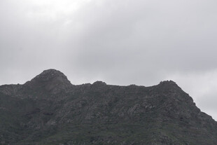 山峰 云雾 
