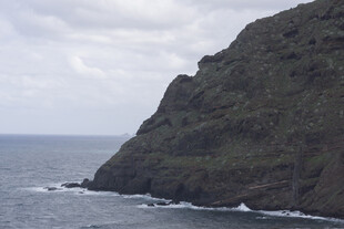 海边 山崖 