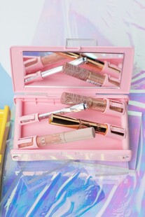 粉色美甲工具套装展示