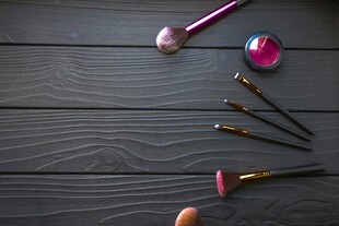 精致美妆工具展示