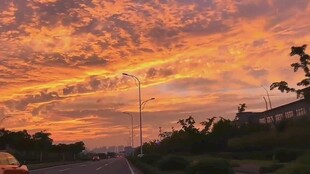 日落时分绚烂天空美景