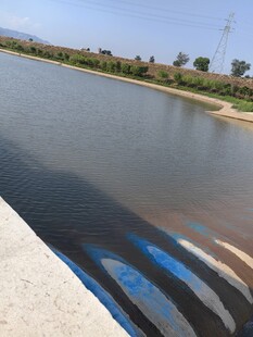 河边水坝景观