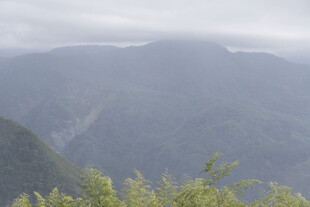 山峦 云雾 