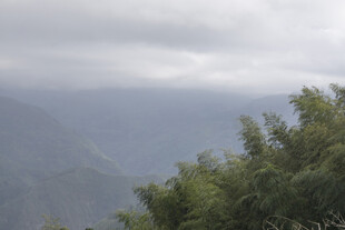 山峦 云雾 