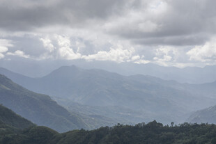 山峦 云海 