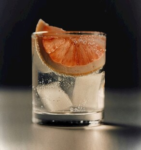 西柚片配冰饮玻璃杯