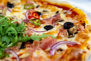 美味多彩的特色披萨