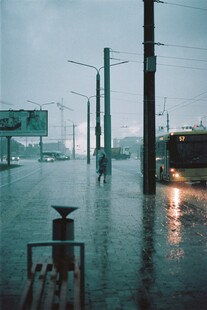城市街道雨景
