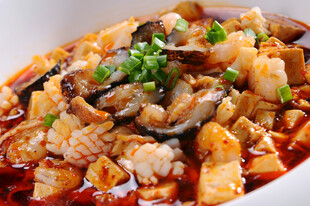 麻辣鲜香豆腐海鲜烩
