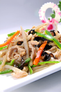 莲菜炒肉丝