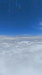 高空俯瞰云海美景