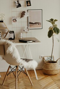 简约风温馨居家办公角落