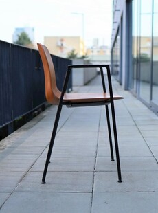 现代简约风户外休闲椅