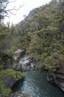 山间溪流 自然清幽之景