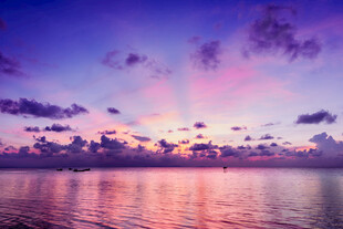 海上日落美景
