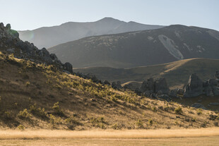 山间旷野美景