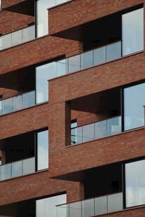 现代红砖建筑外立面细节