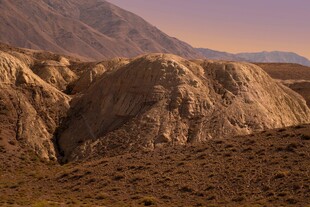 荒漠中的壮丽岩石景观