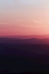 日落时分的壮丽天空景观