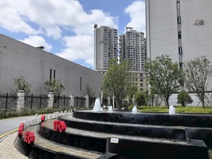 城市小区景观喷泉场景