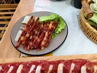 美味培根卷诱人美食呈现