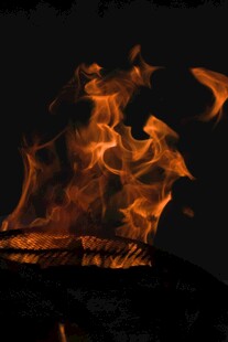 熊熊燃烧的火焰