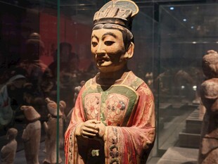 古代彩色陶俑展示