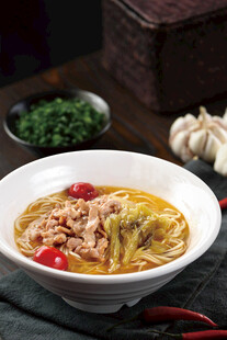酸菜肉丝面