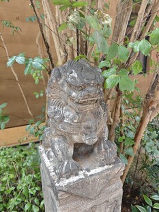 古朴石兽