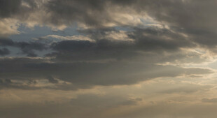 黄昏时分的云层景观