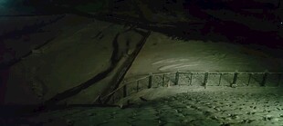 黑暗中的神秘文字雪光