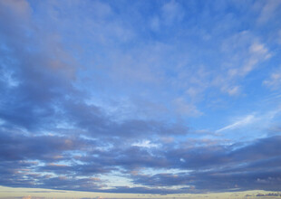 蓝天云海壮丽自然景观