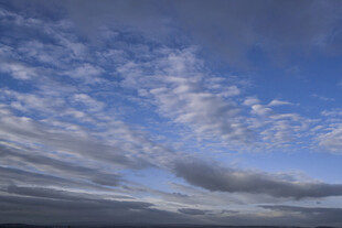 天空中的美丽云层