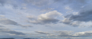 天空中的美丽云朵