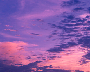梦幻粉紫色天空美景